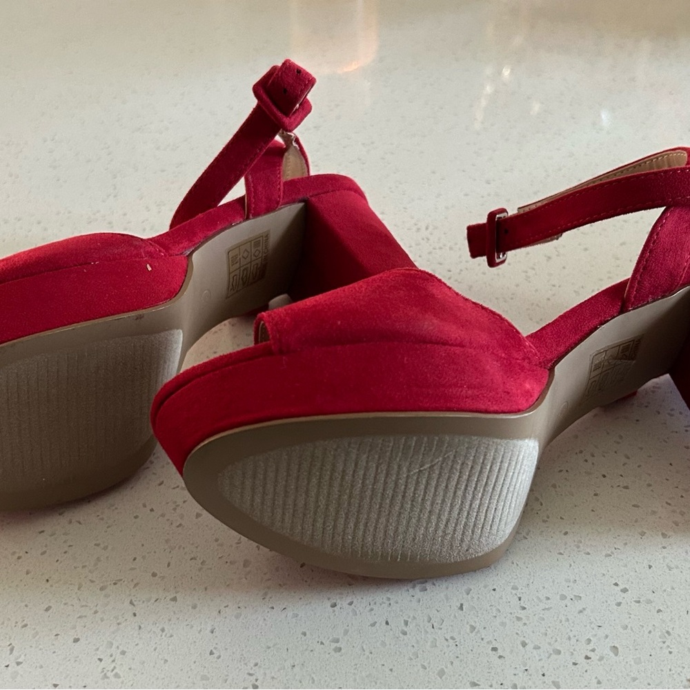Sexy red suede platform heels never worn